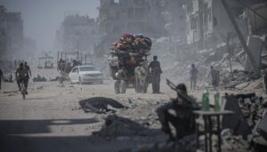 israil askerleri gazzede evini kontrol eden filistinliyi katletti S2e7qGV3.jpg